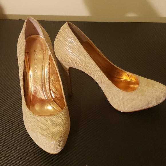 BCBG Snake Skin Rose Gold & Beige Heels - Picture 1 of 9